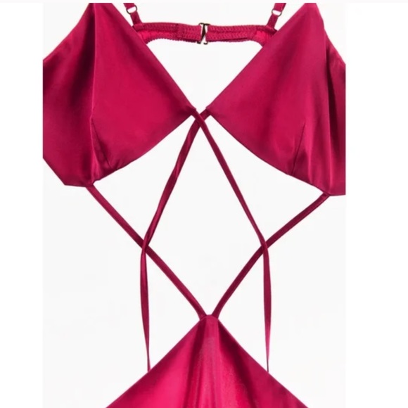 ๐ 50% OFF ๐ {Zara} Silk Cut Out Chemise - Picture 8 of 12
